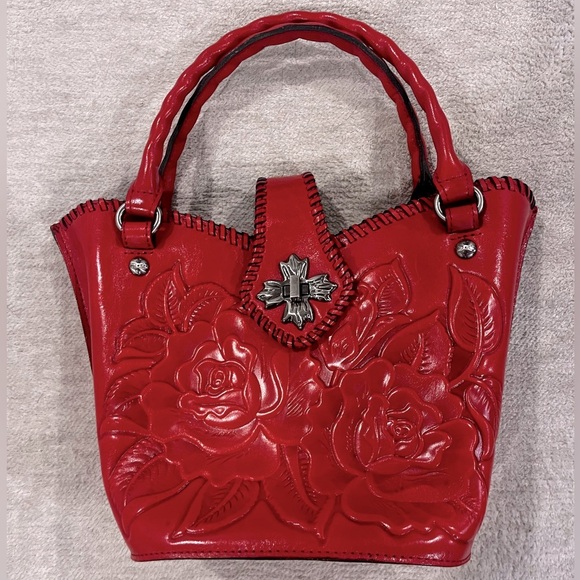 Patricia Nash Ninetta Bag – Bright Red Elegant, Bold, & Timeless Art To Wear - Picture 2 of 8